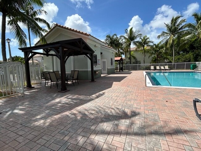 Building Photo - 321 SW 87th Path