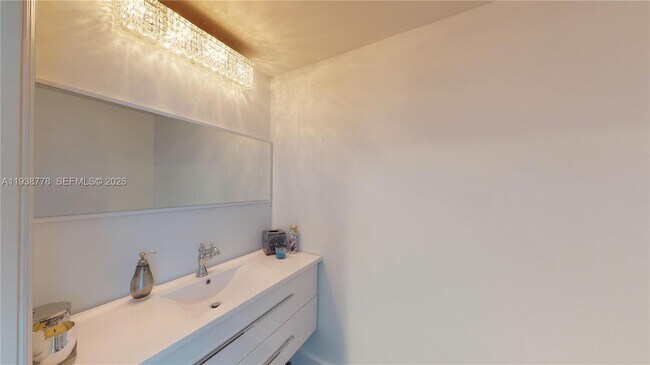 Building Photo - 60 SW 13th St