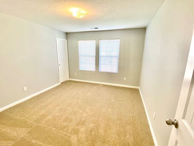 Building Photo - Cordova 3 Bedroom 2.5 Bath Home Houston Le...