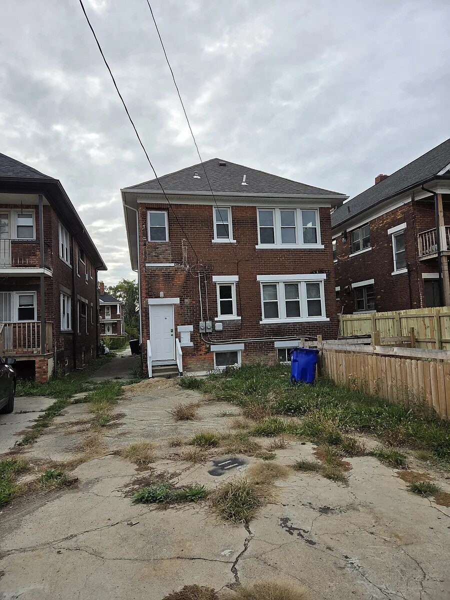 Building Photo - 2030 Hazelwood St