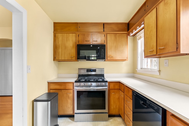 Building Photo - 3700 Kennedy Street