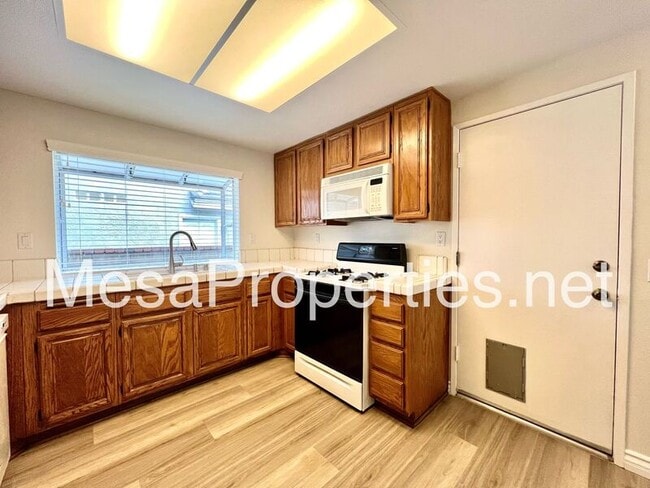 Building Photo - 6756 Wrangler Rd