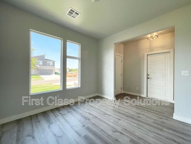Building Photo - 512 NW 176th Terrace