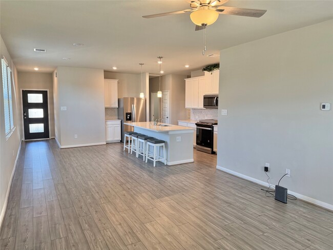 Building Photo - 2047 W Darlington Oak Ct