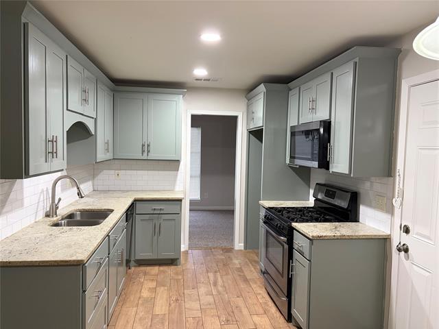 Building Photo - 2410 Viva Dr