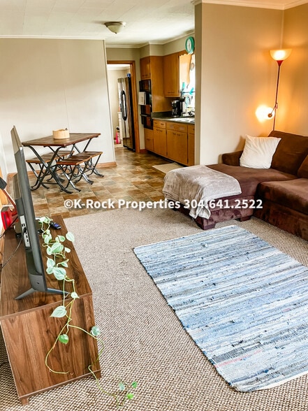 living room to dining/kitchen - 318 Johnson Ave