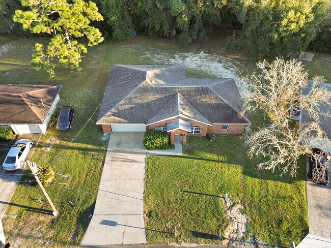 Building Photo - Spacious 3-bed/2-bath Home for Rent in Silver Spring Shores