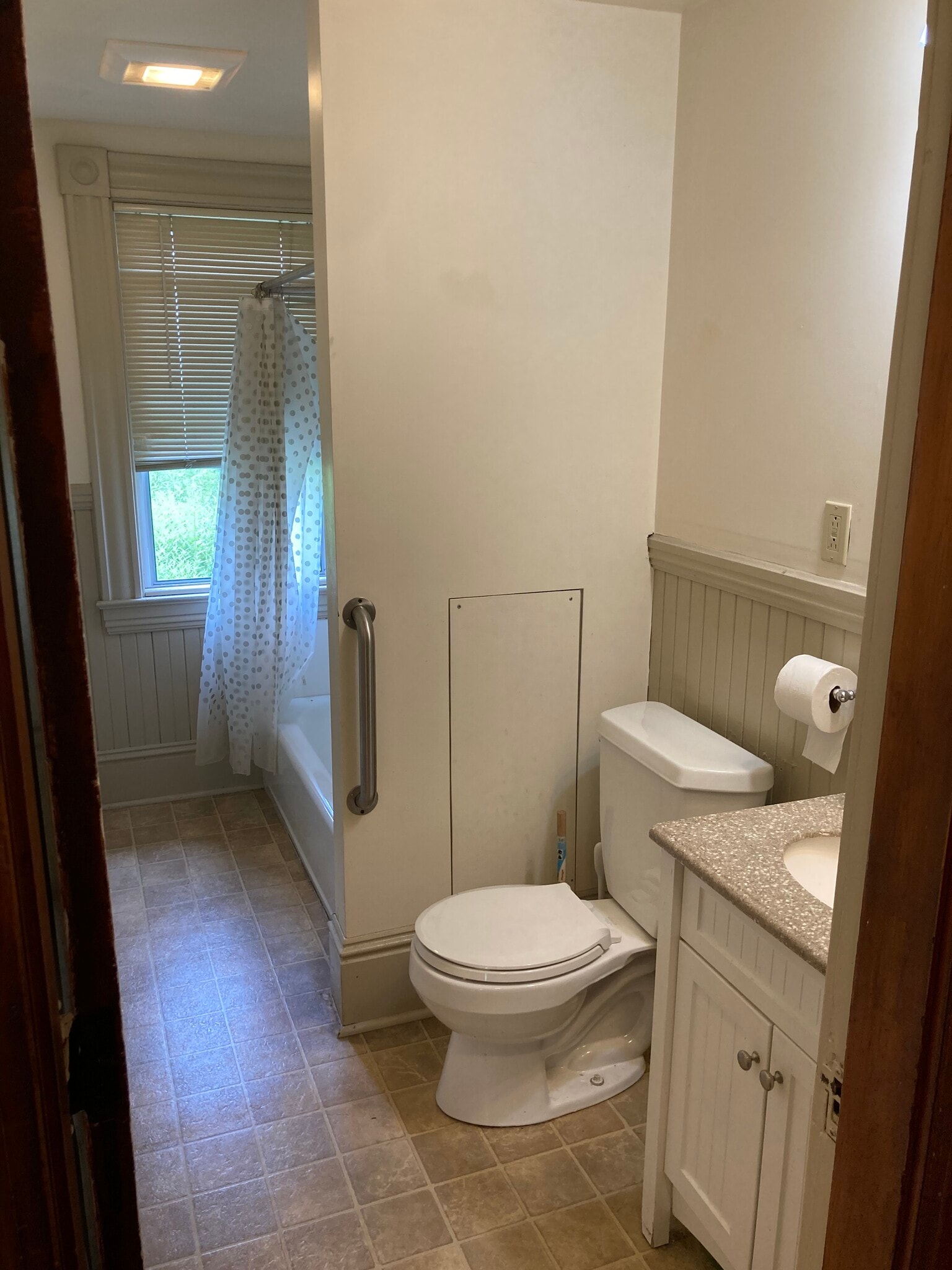 Bathroom - 16 Sibley Ave