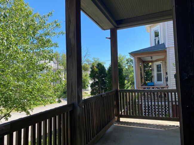 Building Photo - 24 Huxley Ave