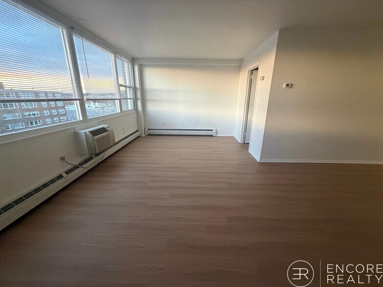 Building Photo - 205 Walden St