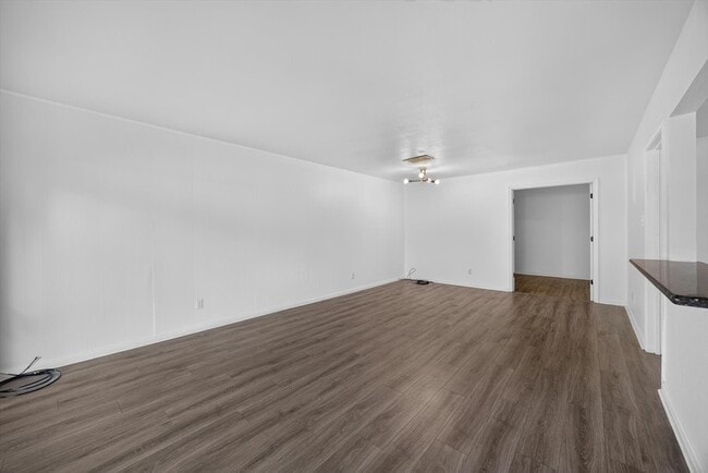 Building Photo - 836 Wax Myrtle Ln