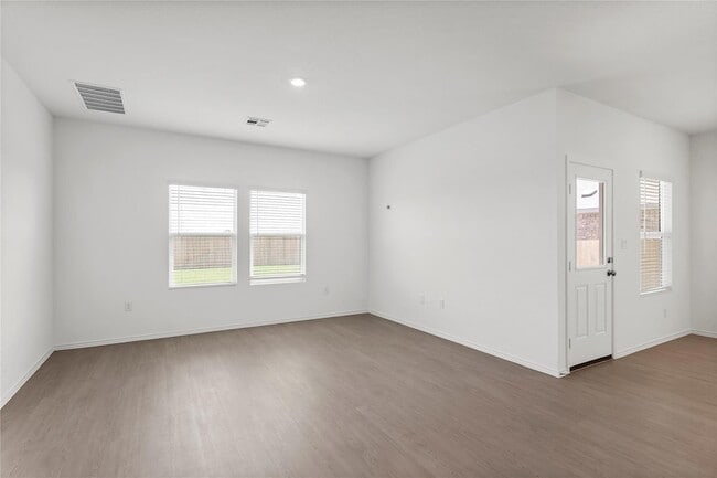 Building Photo - 114 Miglia St