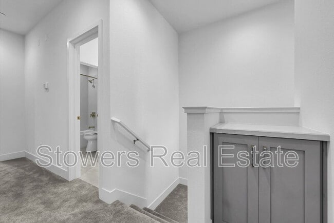 Building Photo - 2106 Ivory Ter