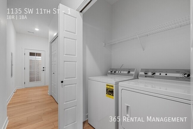 Building Photo - 1135 SW 11th St