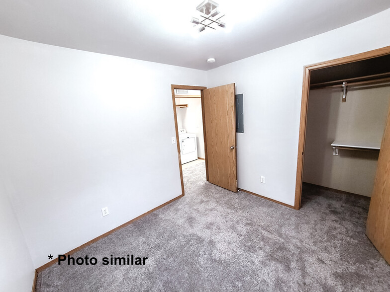 Bedroom #2 - 213 S Dewey Ave