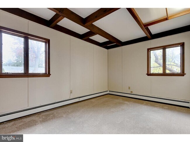 Building Photo - 181 Cranbury Rd