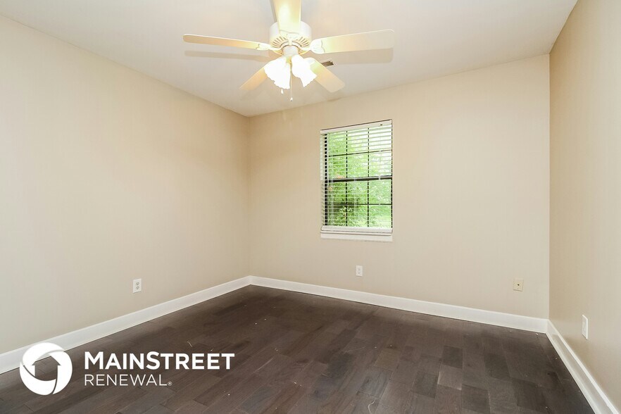 Building Photo - 705 Kathy Cir