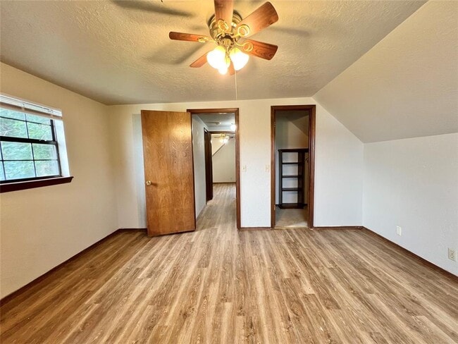 Building Photo - 714 N 5th St