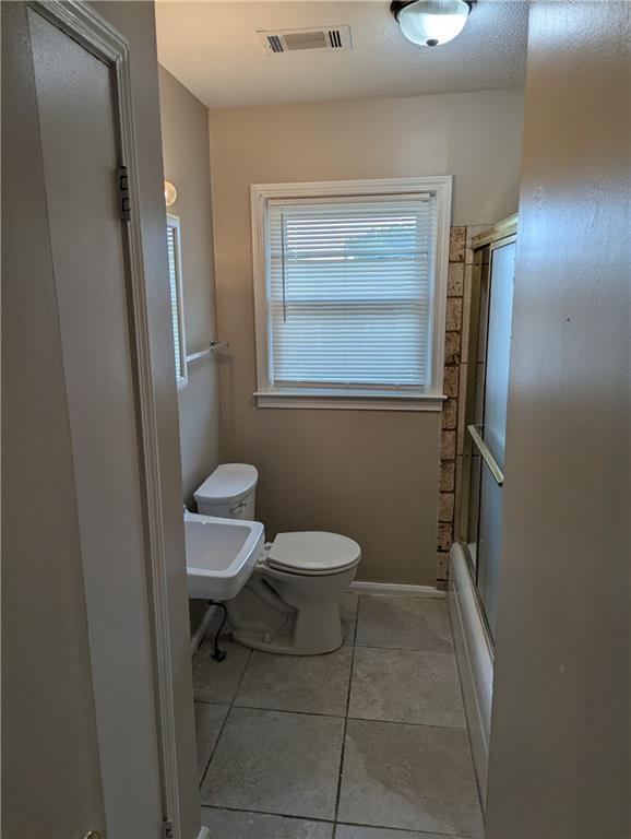 Building Photo - 514 Clover Dr