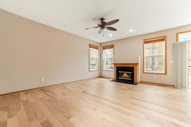 Building Photo - 15726 Frisian Ln
