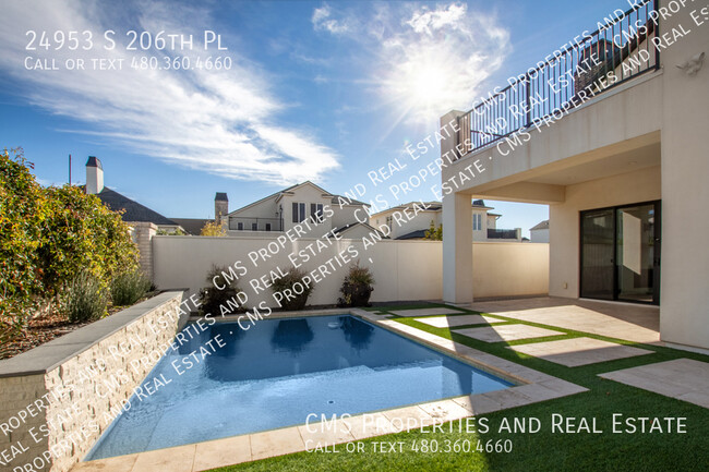 Building Photo - Queen Creek Luxury Modern Farmhouse with Pool