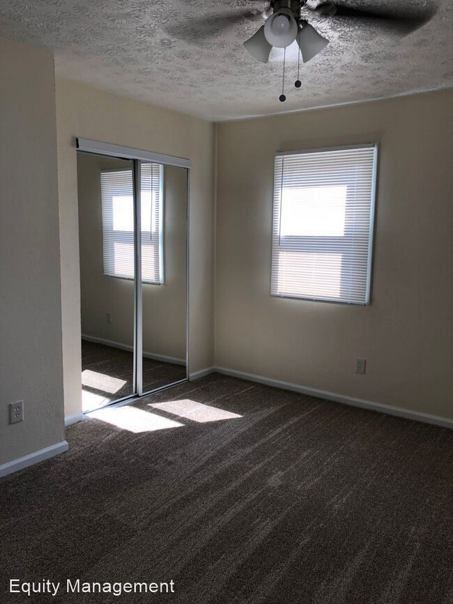 Building Photo - 3 br, 2 bath House - 2603 Walnut St.