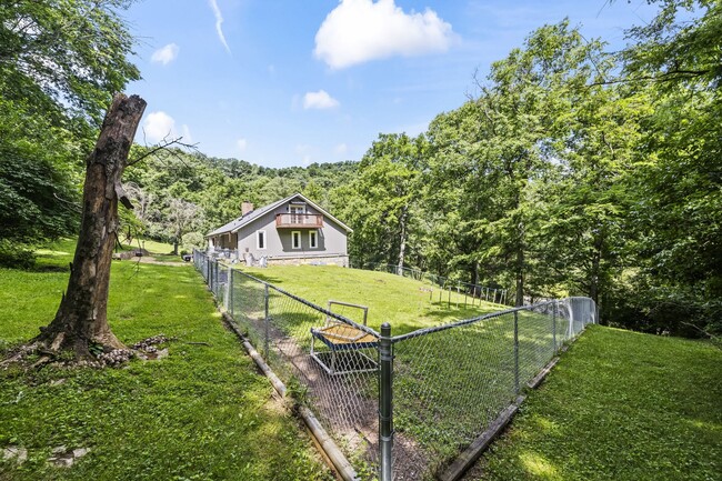 Building Photo - 5353 Green Valley Ct