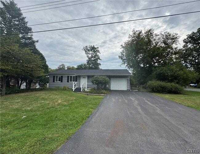 Building Photo - 7878 Sagamore Dr N