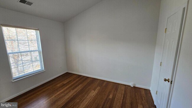 Building Photo - 4105 Hazelwood Ct