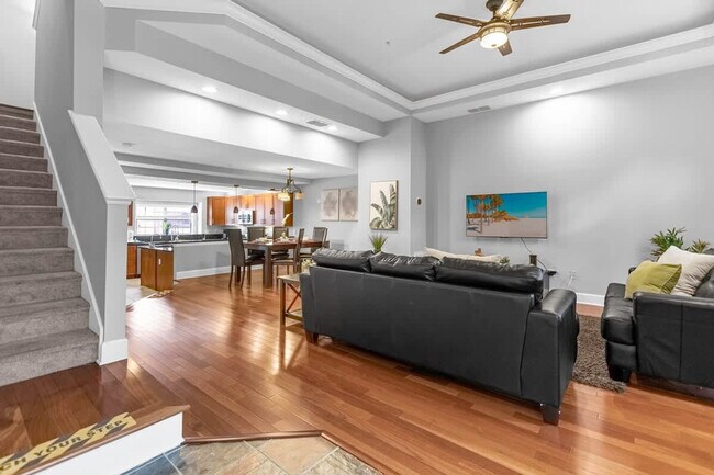Primary Photo - 14590 Damai Ln