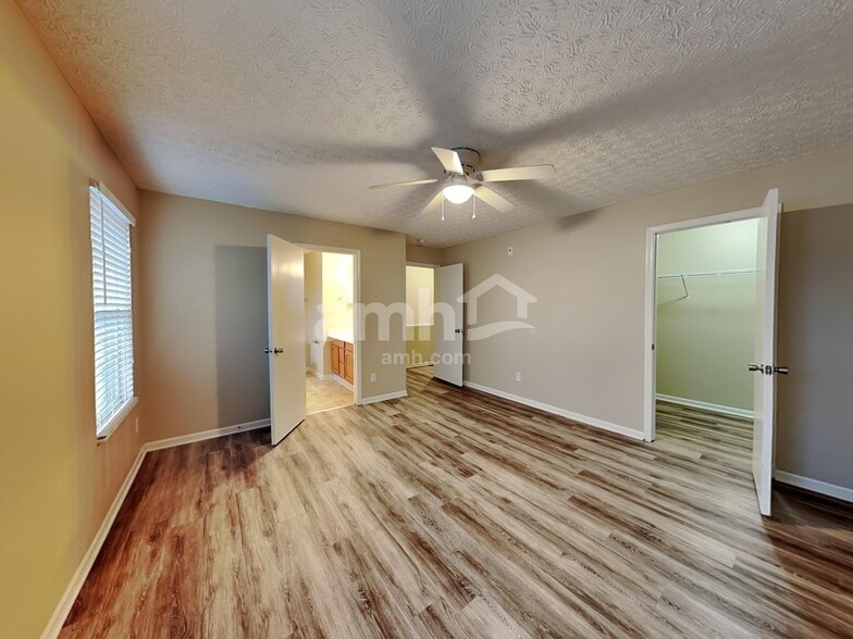 Building Photo - 42 Purple Finch Loop