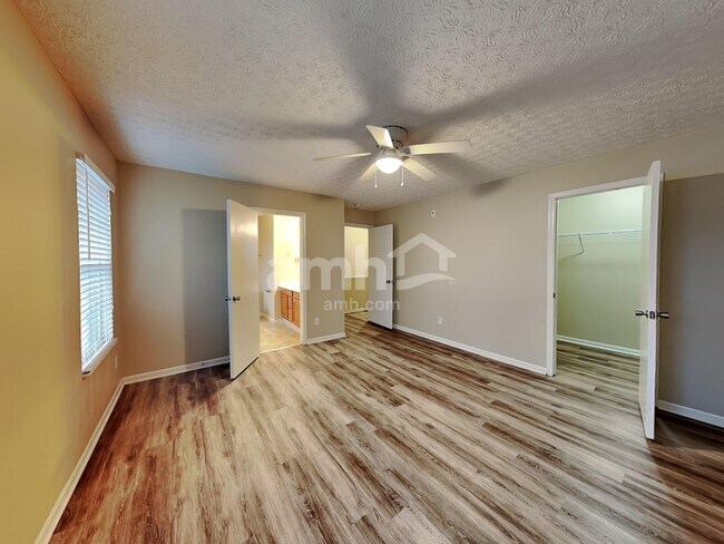 Building Photo - 42 Purple Finch Loop