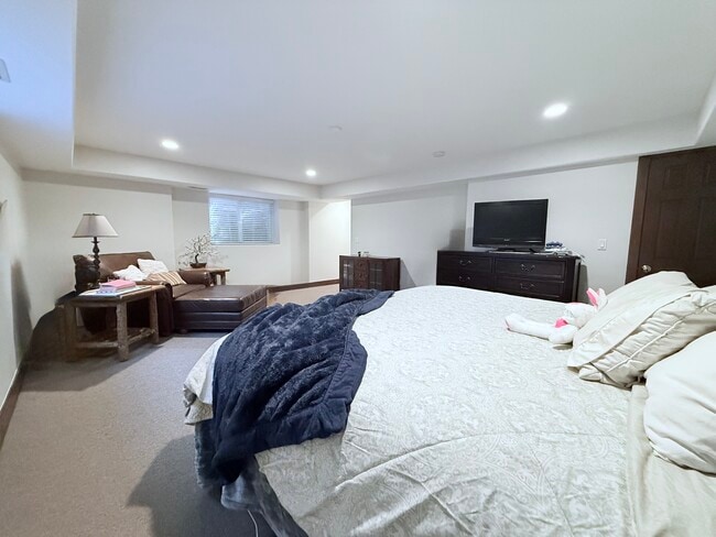 Building Photo - 271 Black Bear Dr