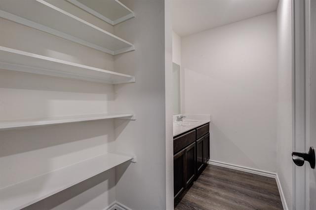 Building Photo - 2940 Lawson Dr