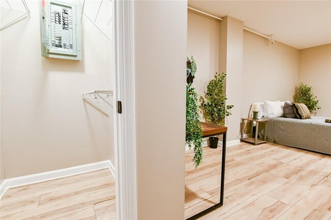 Building Photo - 1116 Havel Dr SW