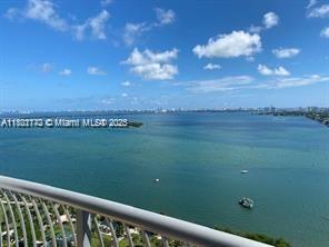 Building Photo - 1750 N Bayshore Dr