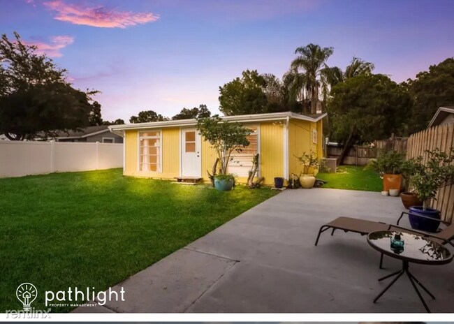 Building Photo - 2 br, 1 bath House - 4610 Sloan Avenue UNIT