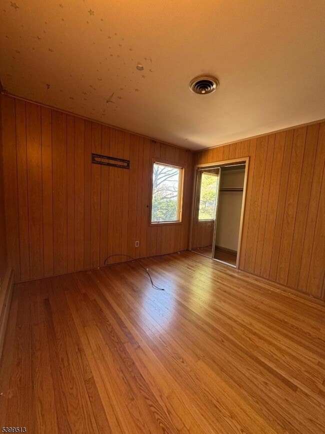 Building Photo - 273 Rea Ave Ext