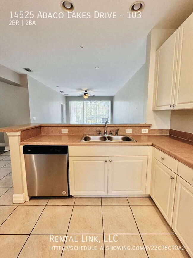 Building Photo - 14525 Abaco Lakes Dr