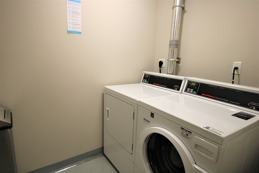 Building Photo - 8 Winter St