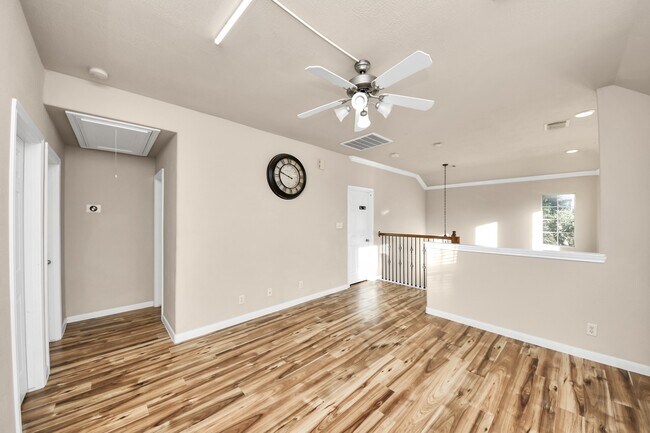 Building Photo - 13719 Hartford Ct