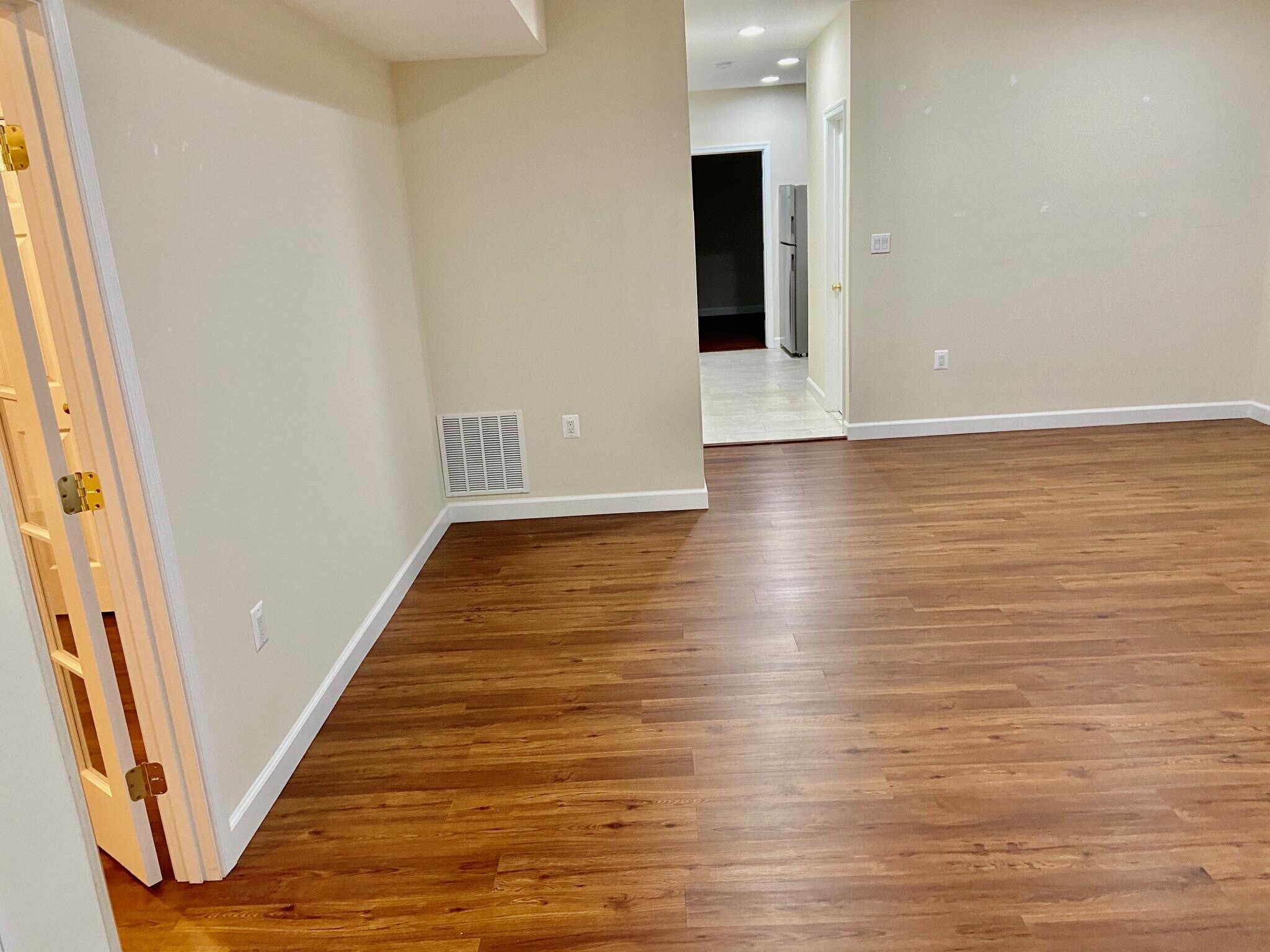 Building Photo - 20385 Dunkirk Sq