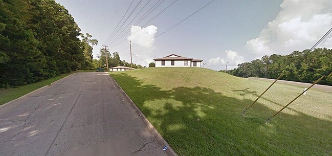 Building Photo - 668 W Martin Luther King Blvd