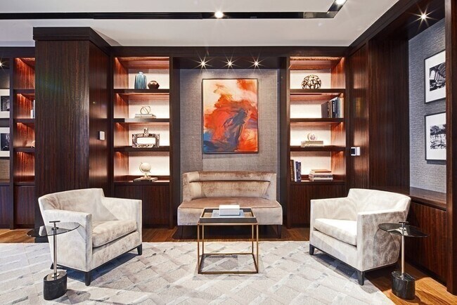 Building Photo - 135 Seaport Blvd