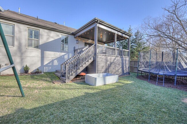 Building Photo - 3779 Wareham Dr