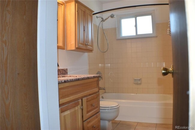 Building Photo - 4585 Gatewood Dr