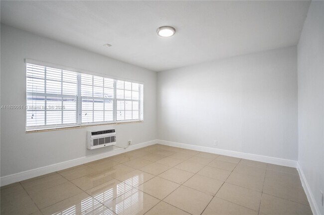 Building Photo - 320 84th St