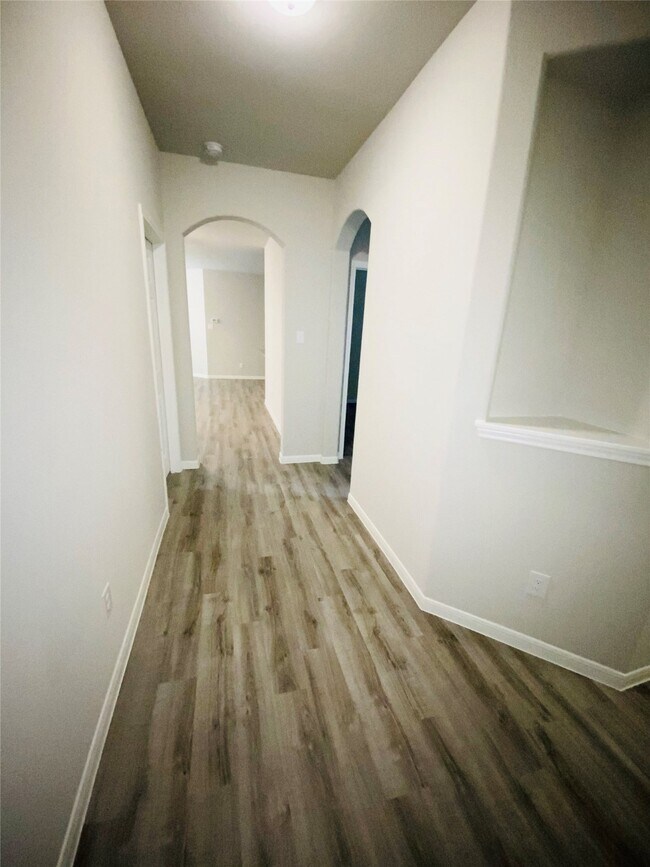 Building Photo - 21807 Barred Owl Dr