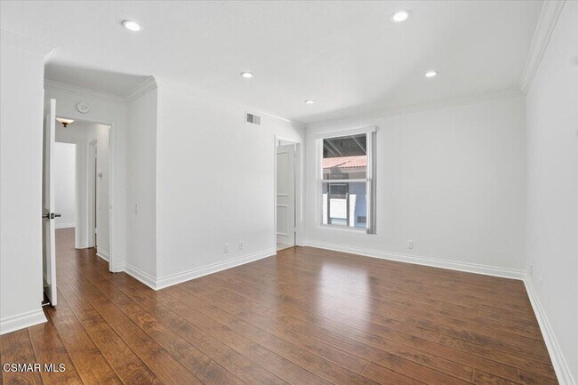 Building Photo - 31505 Lindero Canyon Rd