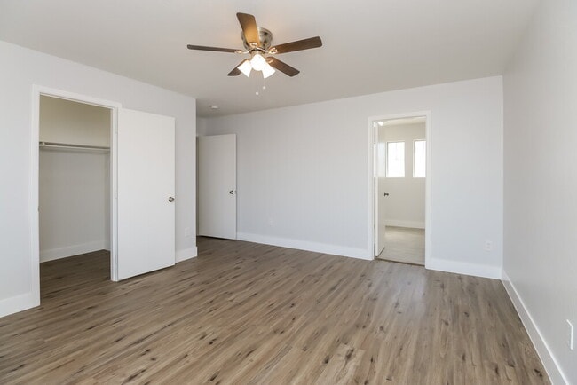 Building Photo - 2476 W Gypsum Ave